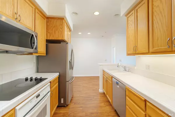 401 North AVE 210, San Rafael, CA 94903