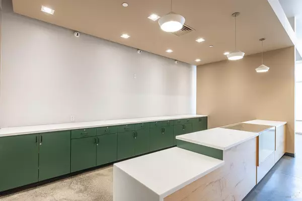 Santa Rosa, CA 95405,4036 Montgomery DR