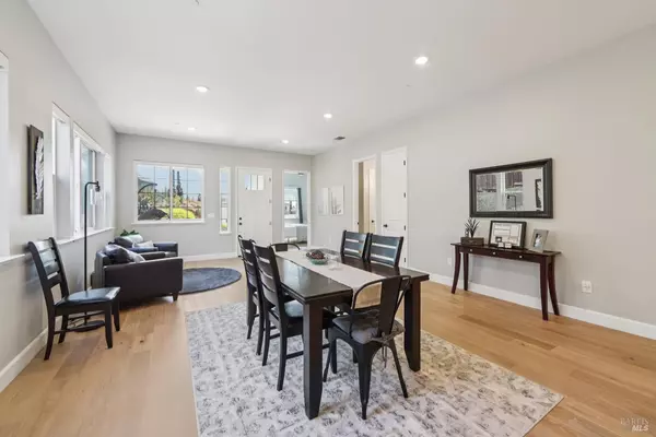 Santa Rosa, CA 95403,3675 Wyndemere CIR