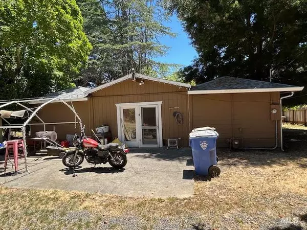 Napa, CA 94558,1038 Johnston ST