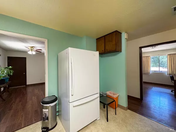 Willits, CA 95490,1617 Alcott LN