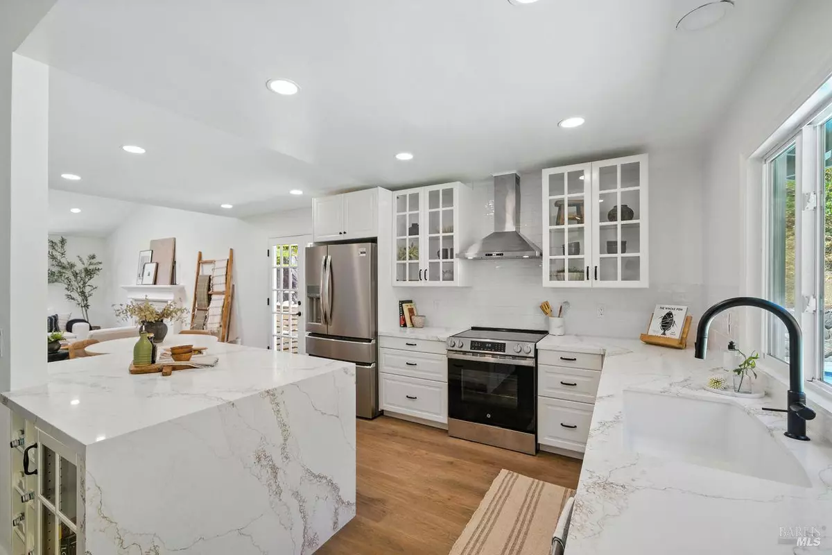 San Rafael, CA 94903,1706 Las Gallinas AVE