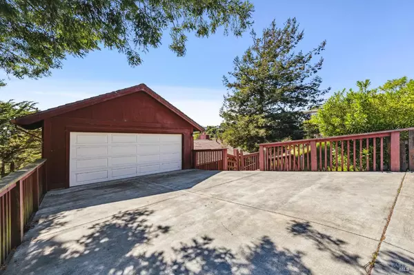 Tiburon, CA 94920,110 Geldert DR