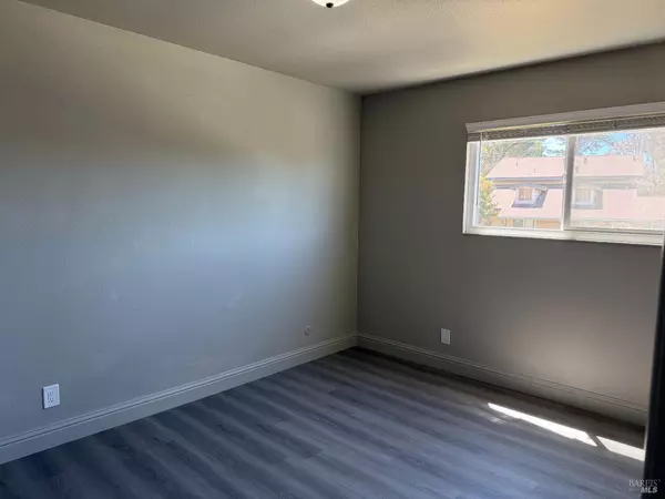 Vallejo, CA 94591,100 Yorkshire CT D