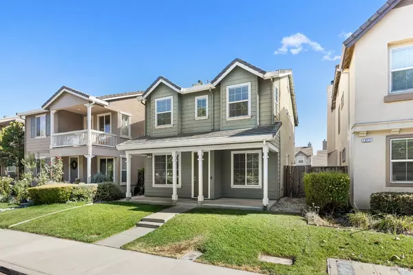 1305 Valley Glen DR, Dixon, CA 95620