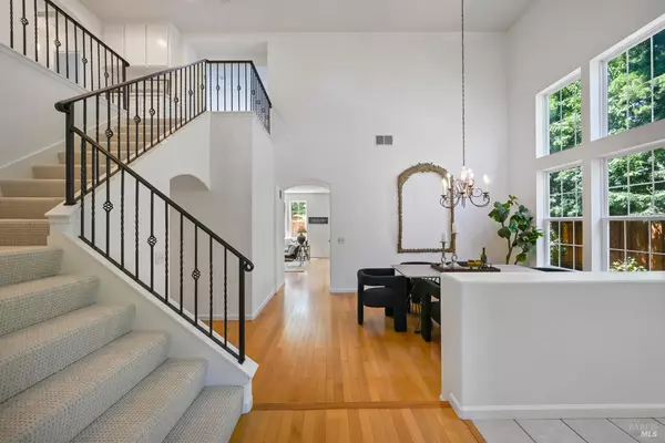 Novato, CA 94949,15 Moore RD
