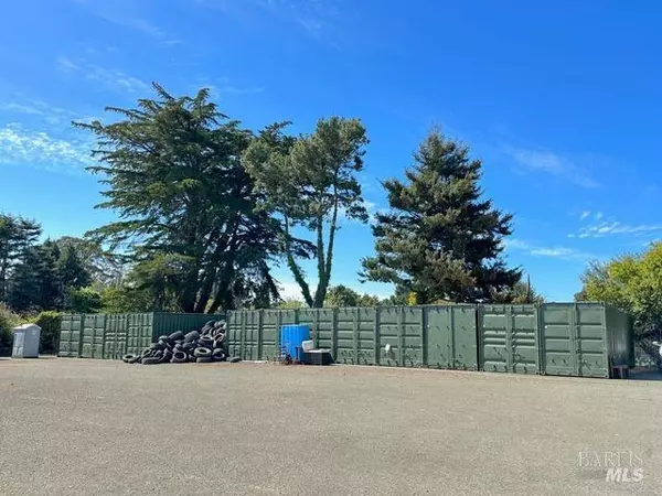 Fort Bragg, CA 95437,32940 Collins LN