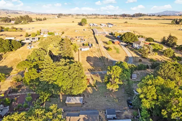 Penngrove, CA 94951,400 Bannon LN