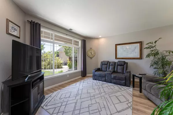 Ukiah, CA 95482,3198 Van Housen DR