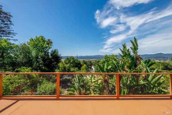 Cloverdale, CA 95425,1135 Palomino RD