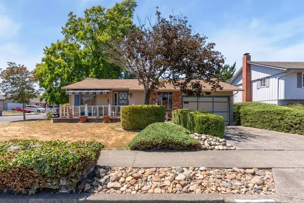 Santa Rosa, CA 95401,139 Sandalwood CT