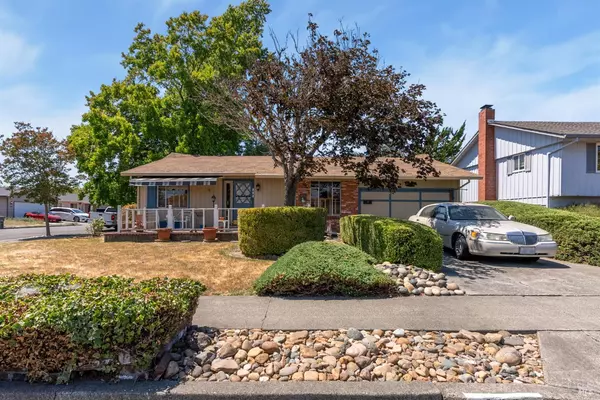 139 Sandalwood CT, Santa Rosa, CA 95401