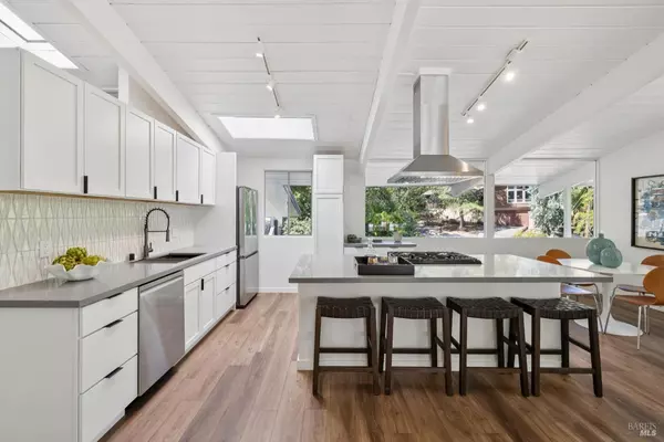 San Rafael, CA 94903,876 Las Ovejas AVE