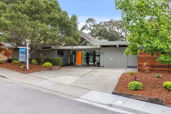 San Rafael, CA 94903,100 Mount Lyell DR