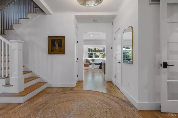 Larkspur, CA 94939,111 WILLIAM AVE