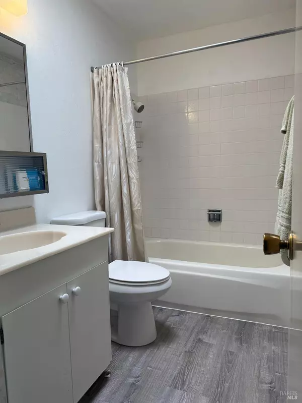 Vacaville, CA 95687,642 Yellowstone DR