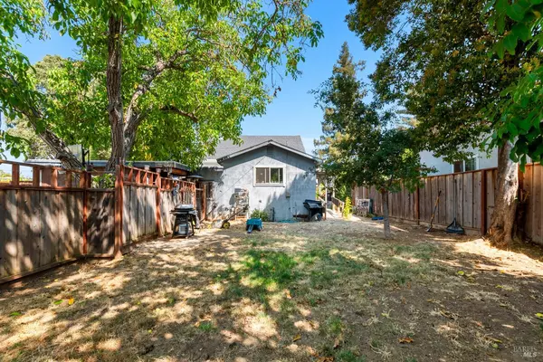 Napa, CA 94558,1832 Wise DR