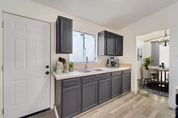 Vallejo, CA 94591,467 Baywood DR