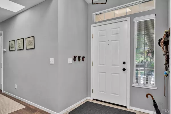 Hidden Valley Lake, CA 95467,18278 N Shore DR