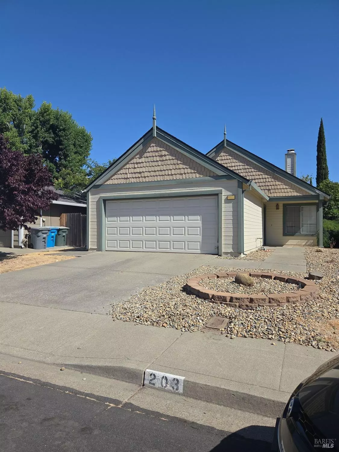 Vacaville, CA 95687,203 Catalpa LN