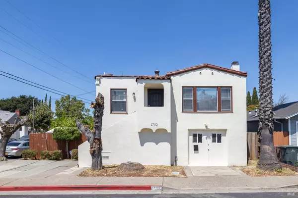 Vallejo, CA 94590,1702 Georgia ST