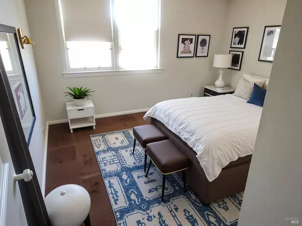 Vallejo, CA 94590,69 Baldwin ST