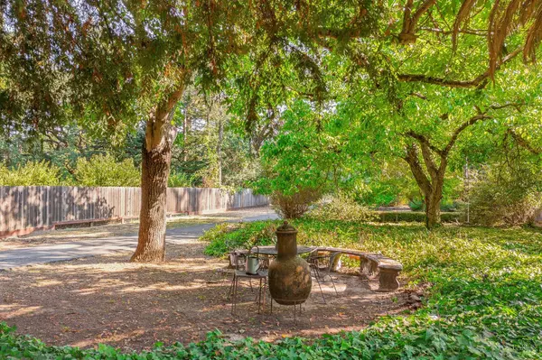 Napa, CA 94558,2890 Redwood RD