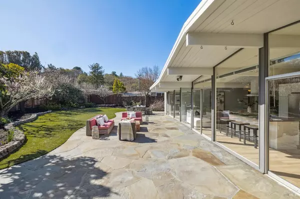 San Rafael, CA 94903,35 Golden Hinde BLVD