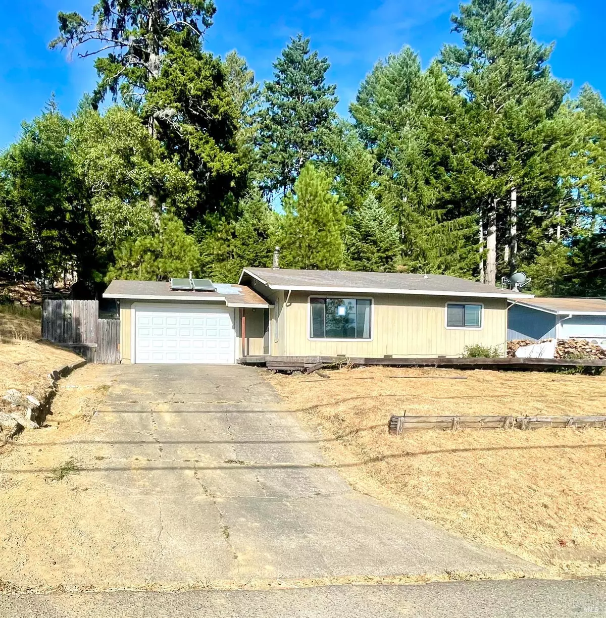 Willits, CA 95490,26781 Hawk DR