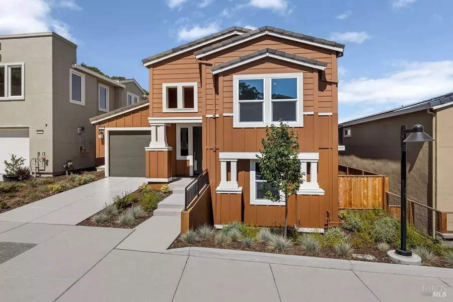 2 Topaz CT, Petaluma, CA 94952