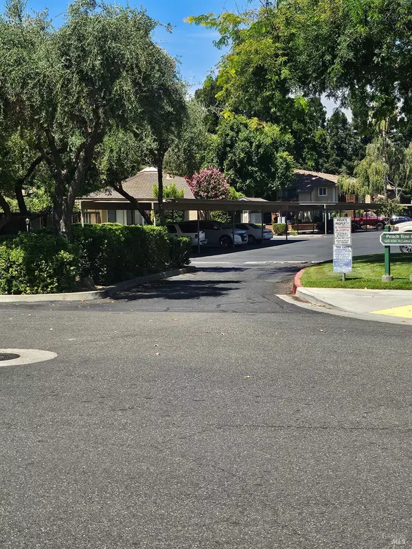 Vacaville, CA 95687,690 Arcadia DR