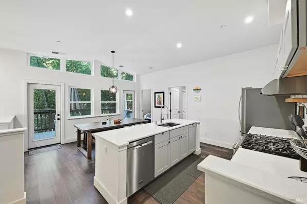 Guerneville, CA 95446,14831 Canyon 7 RD