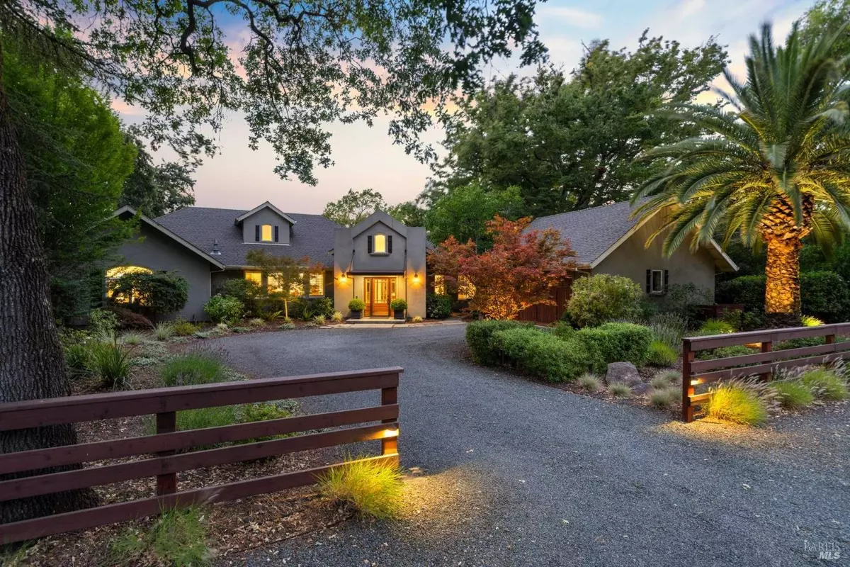 Sonoma, CA 95476,19737 7th ST E