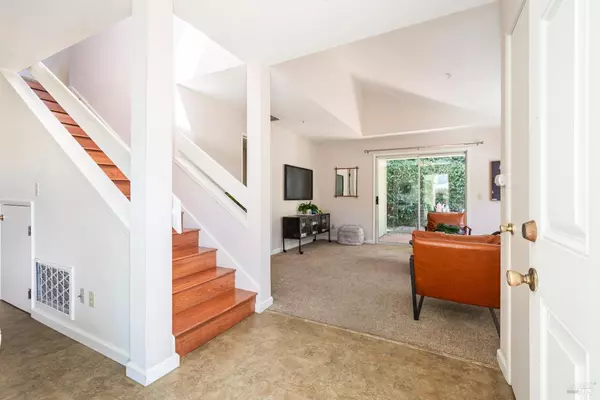 Napa, CA 94558,2748 Elks WAY