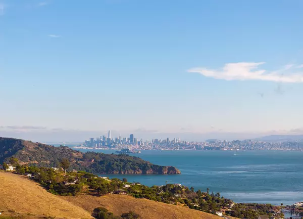 Tiburon, CA 94920,97 Sugarloaf DR