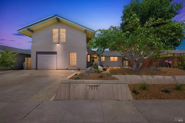 Petaluma, CA 94954,1293 Pacific AVE