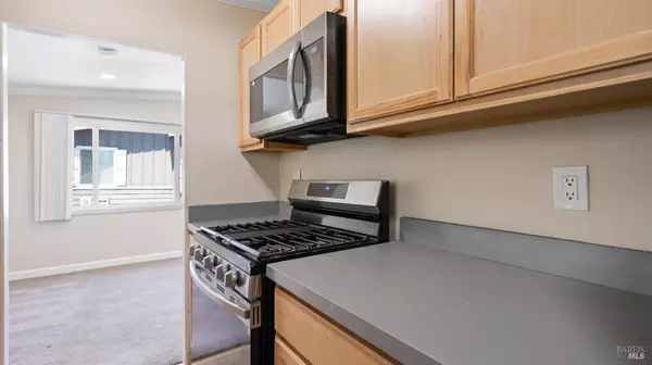 Santa Rosa, CA 95409,108 Cardinal WAY