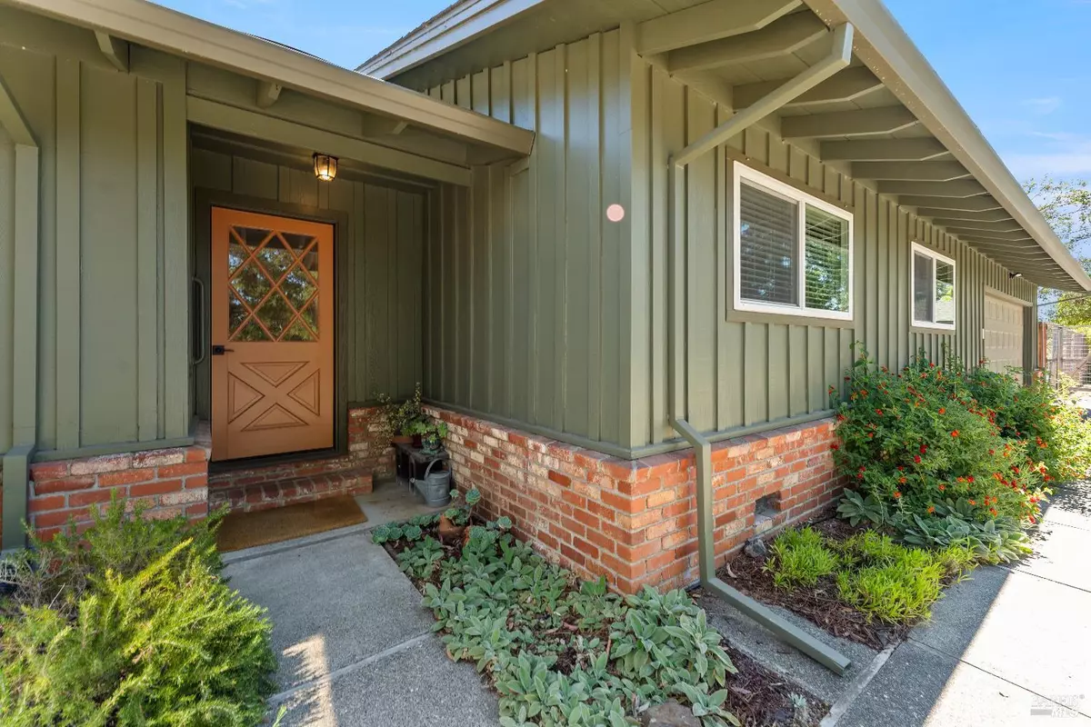 Sebastopol, CA 95472,10954 Cherry Ridge RD