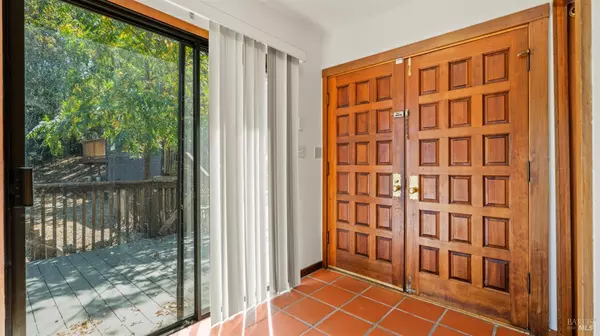 Novato, CA 94945,48 Manzanita AVE