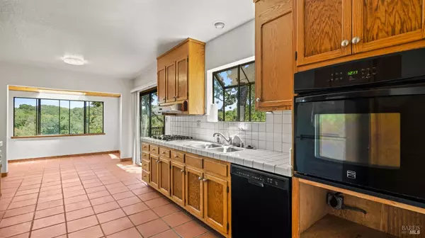 Novato, CA 94945,48 Manzanita AVE