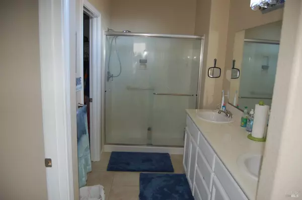 Rio Vista, CA 94571,402 Palisades DR