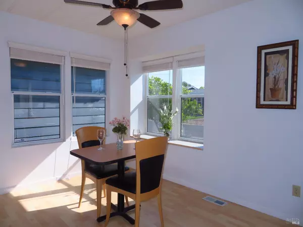 Santa Rosa, CA 95403,1945 Piner RD 105