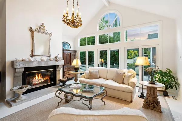 Sonoma, CA 95476,354 E Napa ST