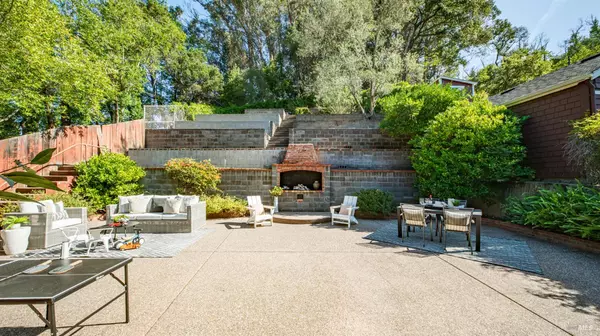 San Rafael, CA 94901,18 Clark ST