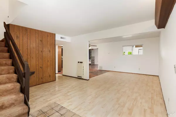 Sonoma, CA 95476,605 Curtin LN