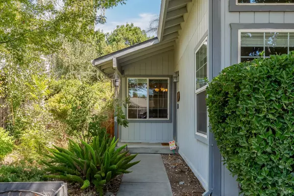 Dixon, CA 95620,920 N Lincoln ST