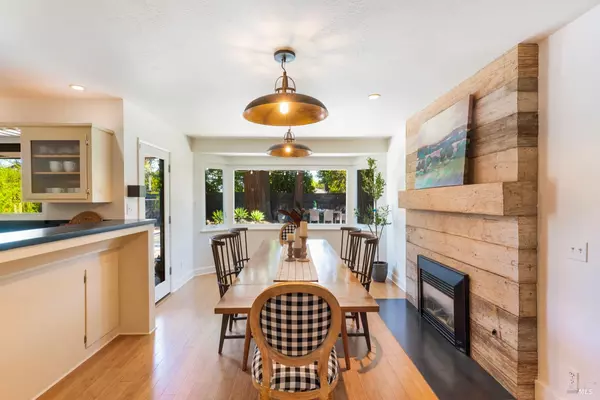 St. Helena, CA 94574,1325 Hillview PL