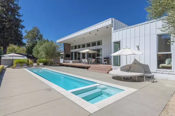 1405 Old Winery CT, Sonoma, CA 95476