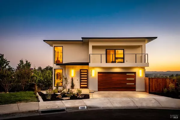 1966 Viewpointe CIR, Santa Rosa, CA 95403