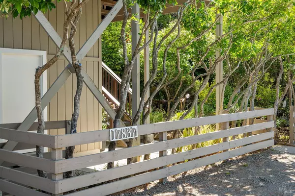 Guerneville, CA 95446,17837 Orchard AVE